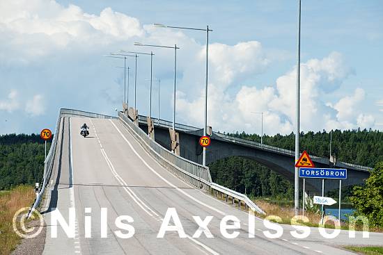 Trafik på Torsöbron   ©Foto: Nils Axelsson  #BildID: nadig120720036nb    