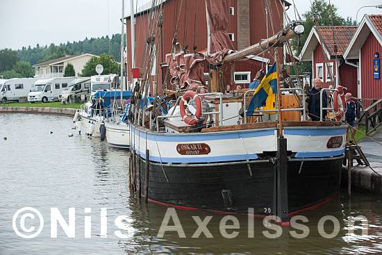 Vid kaj i Lyrestad   ©Foto: Nils Axelsson  #BildID: nadig120728423n    